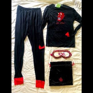 “Mary Green” Silk Set of Long Underwear-NWT